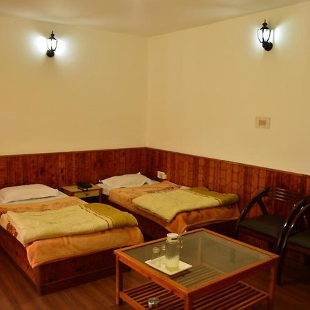 Om-Shanti Villa Manāli Zewnętrze zdjęcie
