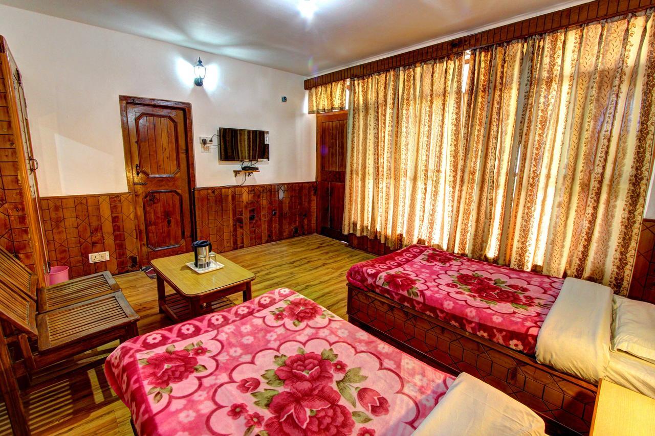 Om-Shanti Villa Manāli Zewnętrze zdjęcie